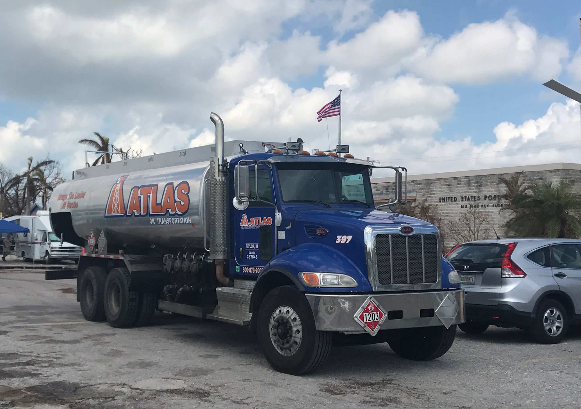 Atlas Oil Emergency Fueling assets at a Post Office during the 2017 hurricane season.